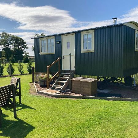 The Hawthorn Shepherds Hut อายเมาธ์ ภายนอก รูปภาพ
